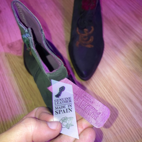 NWT Mala Vita by MTNG Serraje Verde Leather Embroidered Boots sz 39 8.5 - Picture 7 of 8